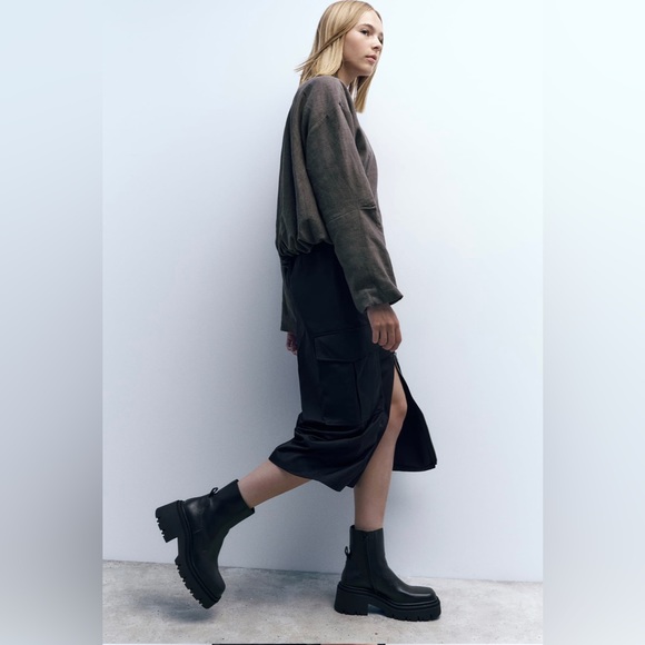 Zara lug sole chunky heeled platform boots. - Picture 3 of 9